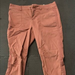 Old Navy coral pixie cut pants size 6